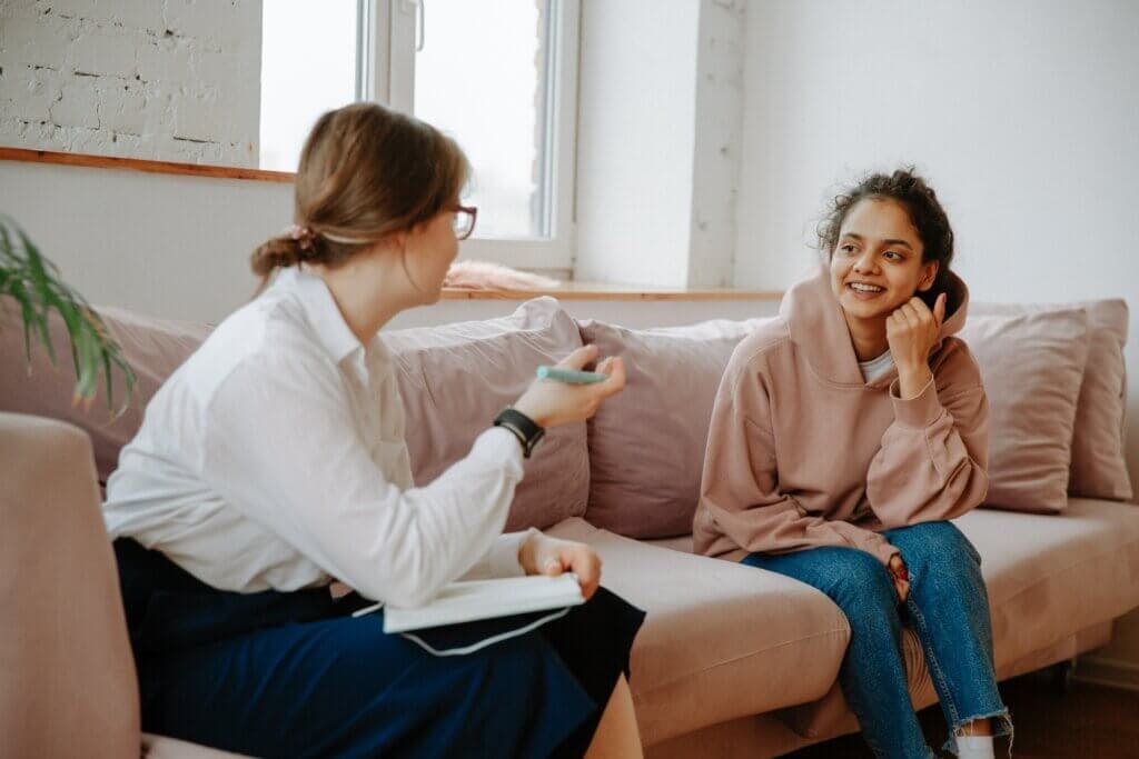 人際關係治療法（Interpersonal psychotherapy）及認知治療（Cognitive therapies）為常見抑鬱症心理治療