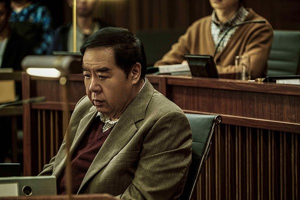 《催眠裁決》—— 你知道你每天都被催眠和洗腦影響思考嗎？ 4