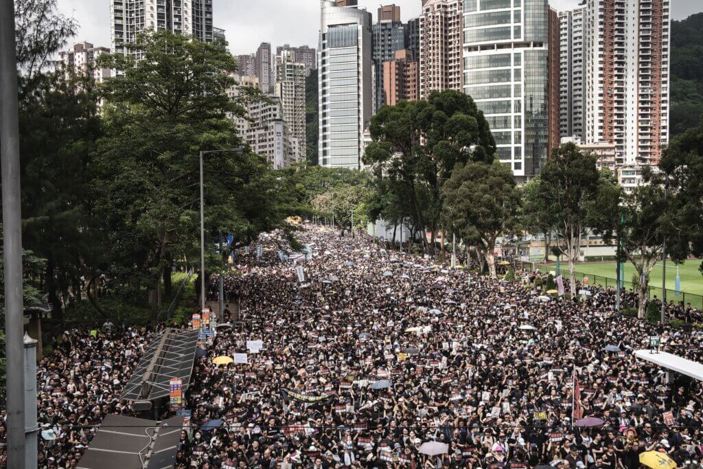社會運動後集體創傷？社交媒體如何影響香港人的心理健康？ 3